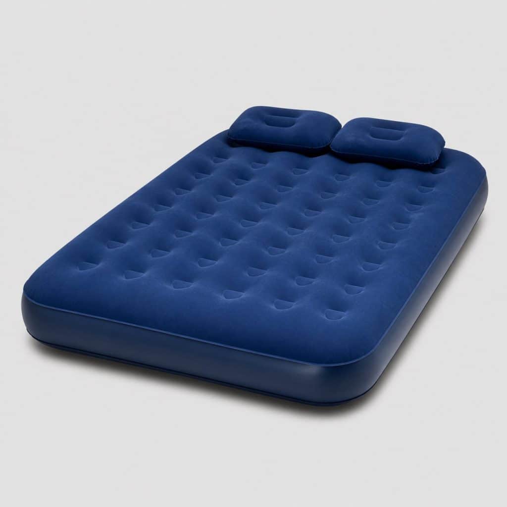 Matelas double avec oreillers intégrés, vue de face