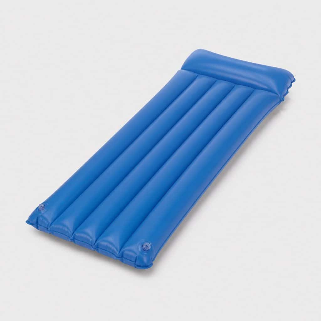 Matelas flotteur de piscine bleu, vue de face